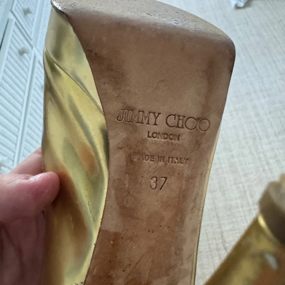 Jimmy Choo Gold High Heeled Slingback Pumps - Picture 3 of 7